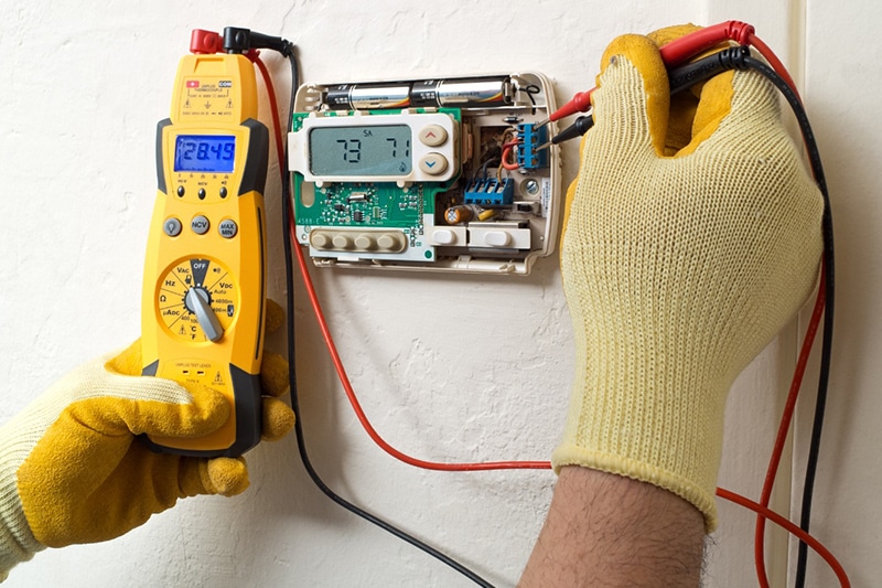 testing-thermostats - Tru-Craft Electric Corporation